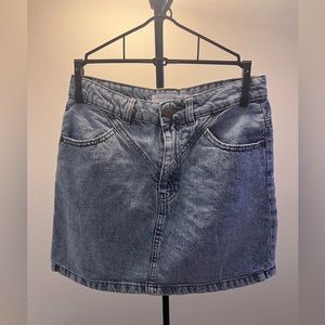 Stradivarius denim skirt, size 04 / Small